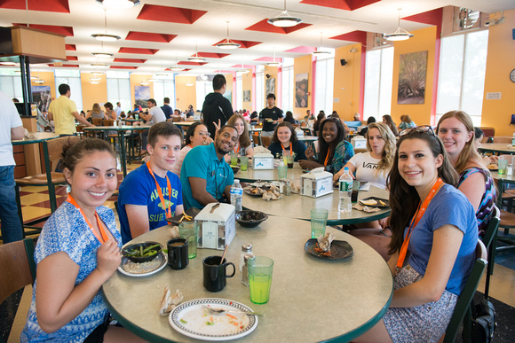 20150715-1_First-Year Orientation Session 3 Lunch_2