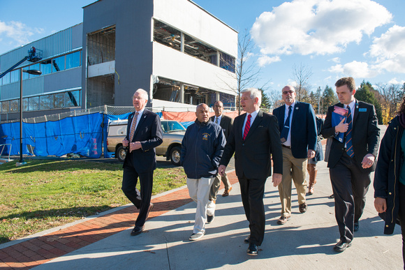 20151120-1_Campus Visit with Kevin Cahill and Speaker Heastie_047