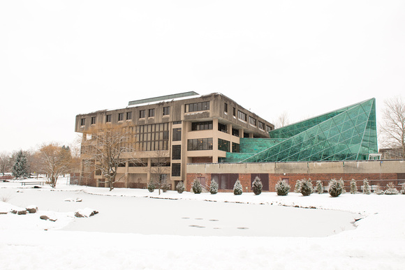 20160209-1_Snowy Campus_60