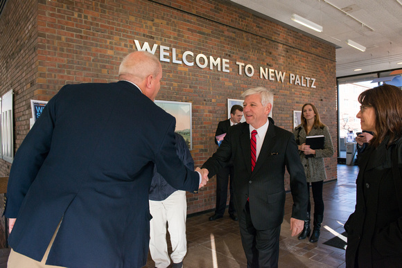 20151120-1_Campus Visit with Kevin Cahill and Speaker Heastie_004