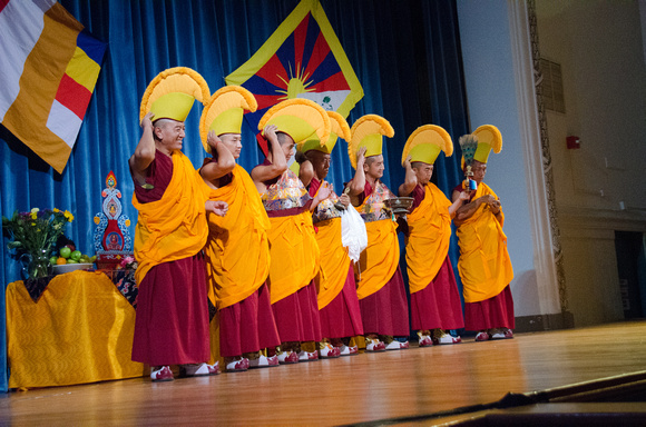 Tibetan Monks Perform 2013-21