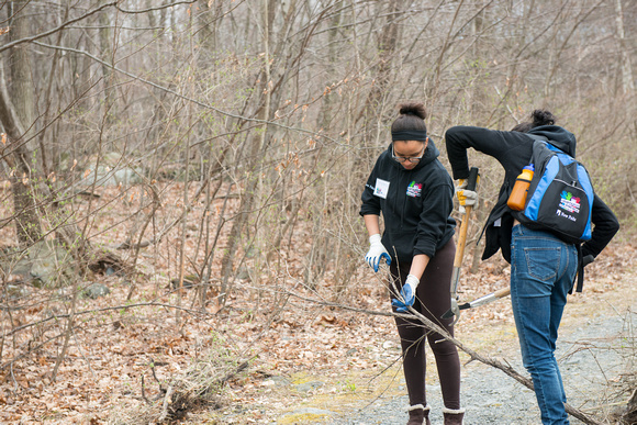 20160323-1_ASB Volunteering at Franny Reese State Park_033