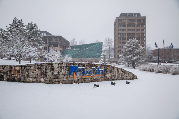20170310-2 Snowy day on campus-15