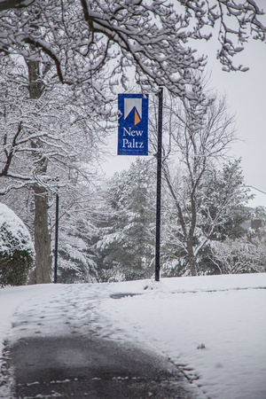 20170310-2 Snowy day on campus-18
