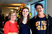 Student Eleanor Candee from Albany, NY with her parents