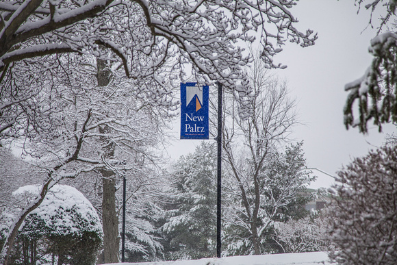 20170310-2 Snowy day on campus-17