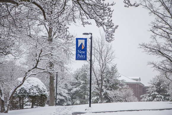 20170310-2 Snowy day on campus-23